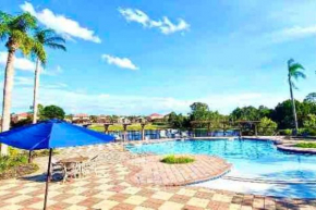 LAKEFRONT DISNEY *Mansion POOL *Games
